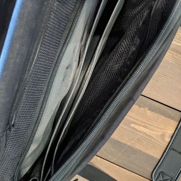 Targus TR301 15 Elite Notebook Commuter Case - Picture 7 of 10